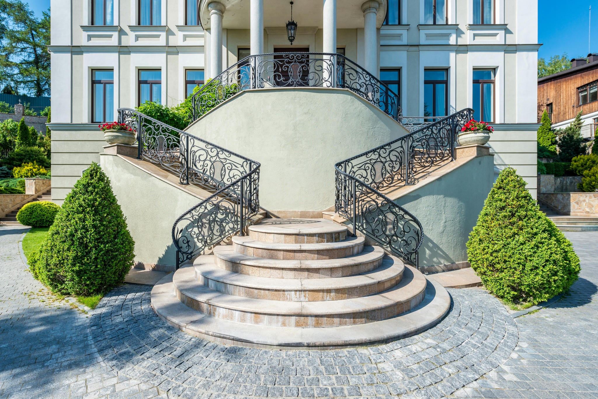 Fatih Ferro Battuto Slideshow Image 1