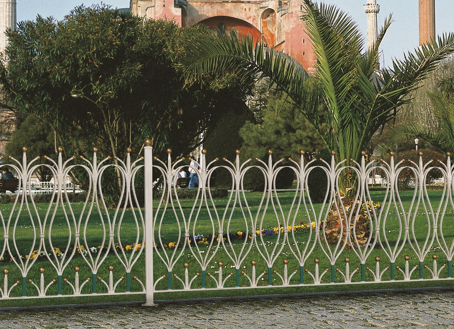 Fatih Ferro Battuto Slideshow Image 3